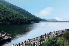 水库休闲步道