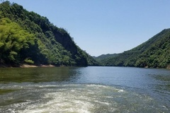 山水之间农家乐山水一色