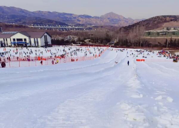 青岛藏马山滑雪场