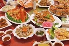 一桌美食