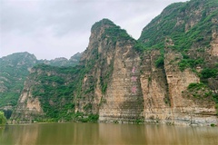 十渡东湖港