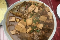水库鱼炖豆腐
