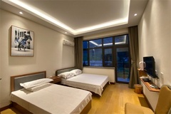 欧式木板精装双床房