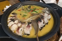 砂锅炖鱼