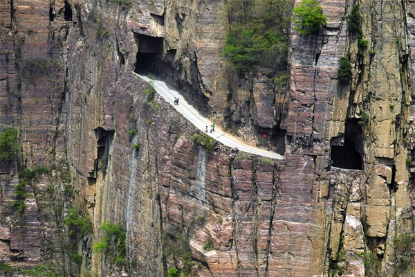 挂壁公路