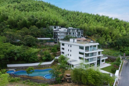 以琳山庄全景
