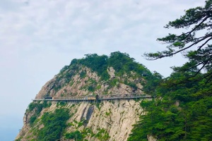 明堂山