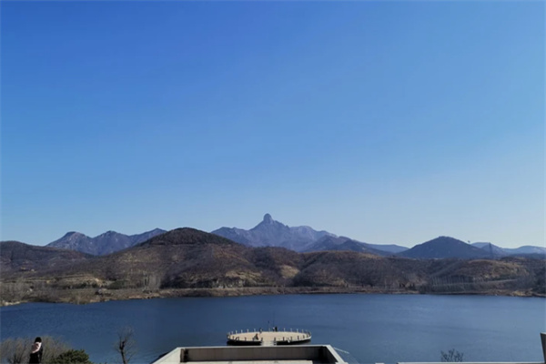 松月湖