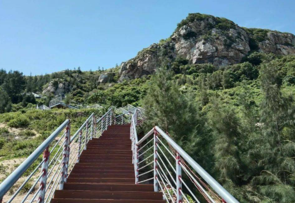 晏镜岭栈道