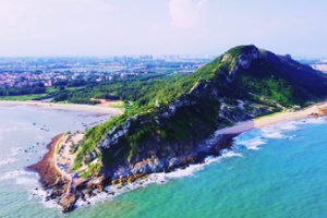 晏镜岭