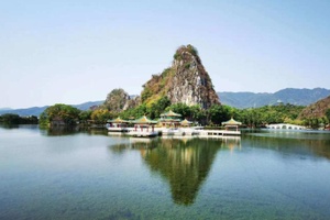 七星岩