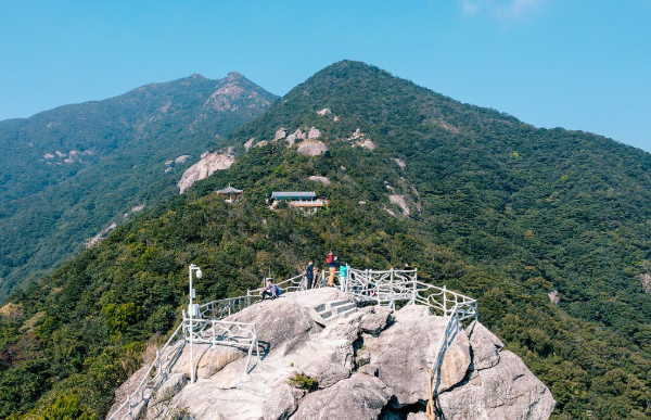 罗浮山山峰