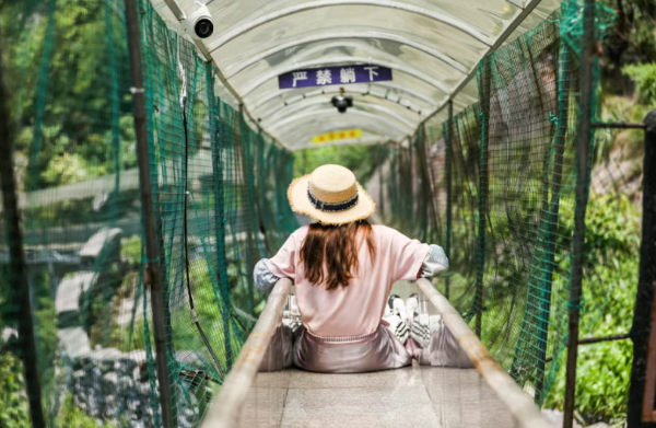 超级滑滑梯