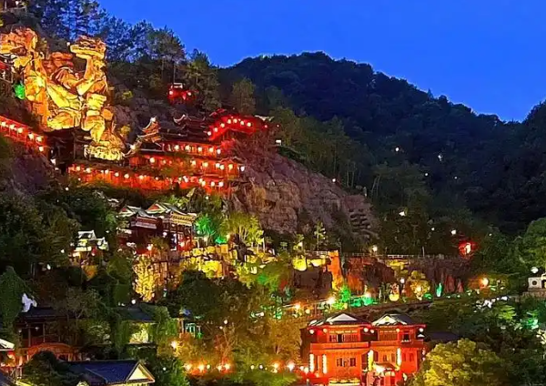 客家小镇夜景