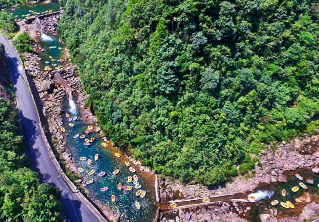 龙王山漂流